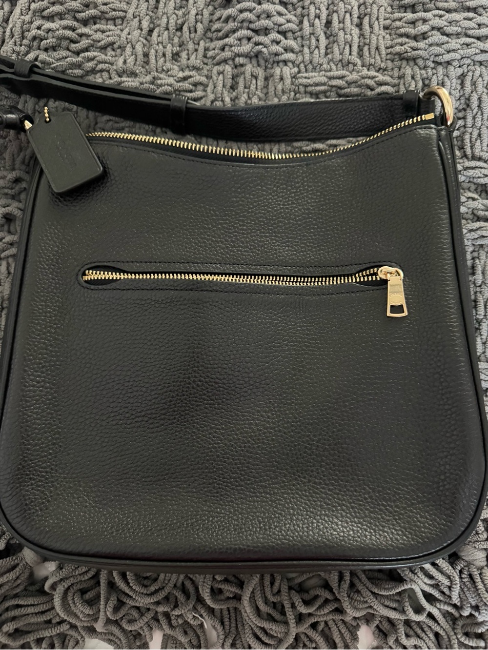 COACH Black Pebbled Leather Crossbody Bag with Gold Hardware - Picture 4 of 7